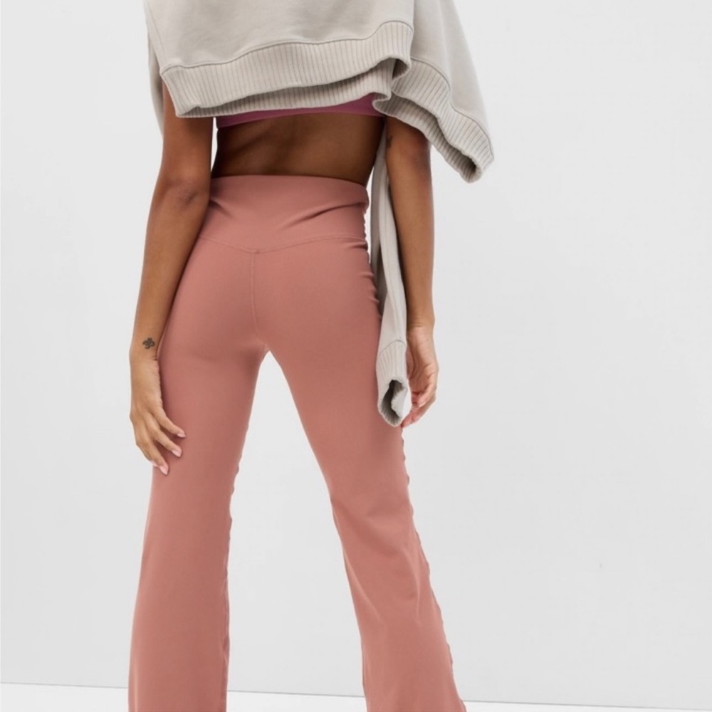 GapFit Studio Rib Sky High Flare